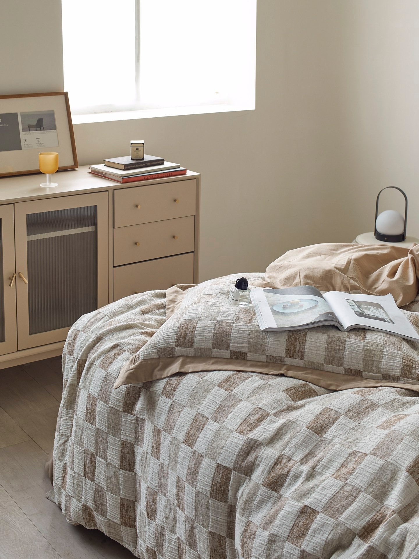 Stone Loft Check Cotton Jacquard Comforter original reference image 9