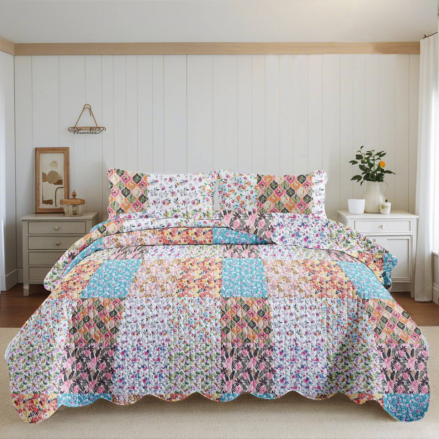 Bulk Wholesale Custom Design Printed Patchwork Bedspread, Coverlet, and Quilt Sets with Pillowcases