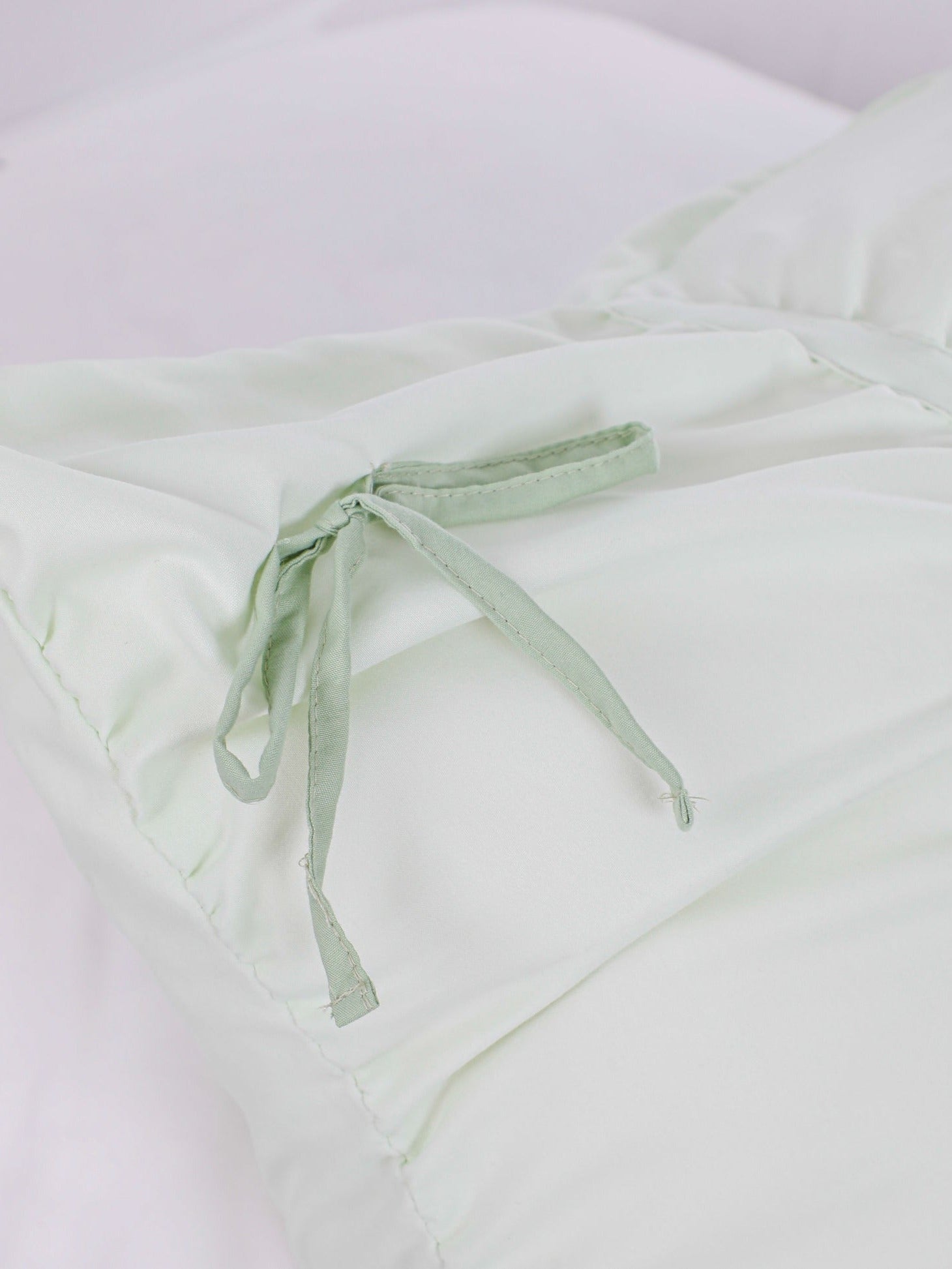 Pale Mint Ruched Tie Duvet Cover original reference image 3