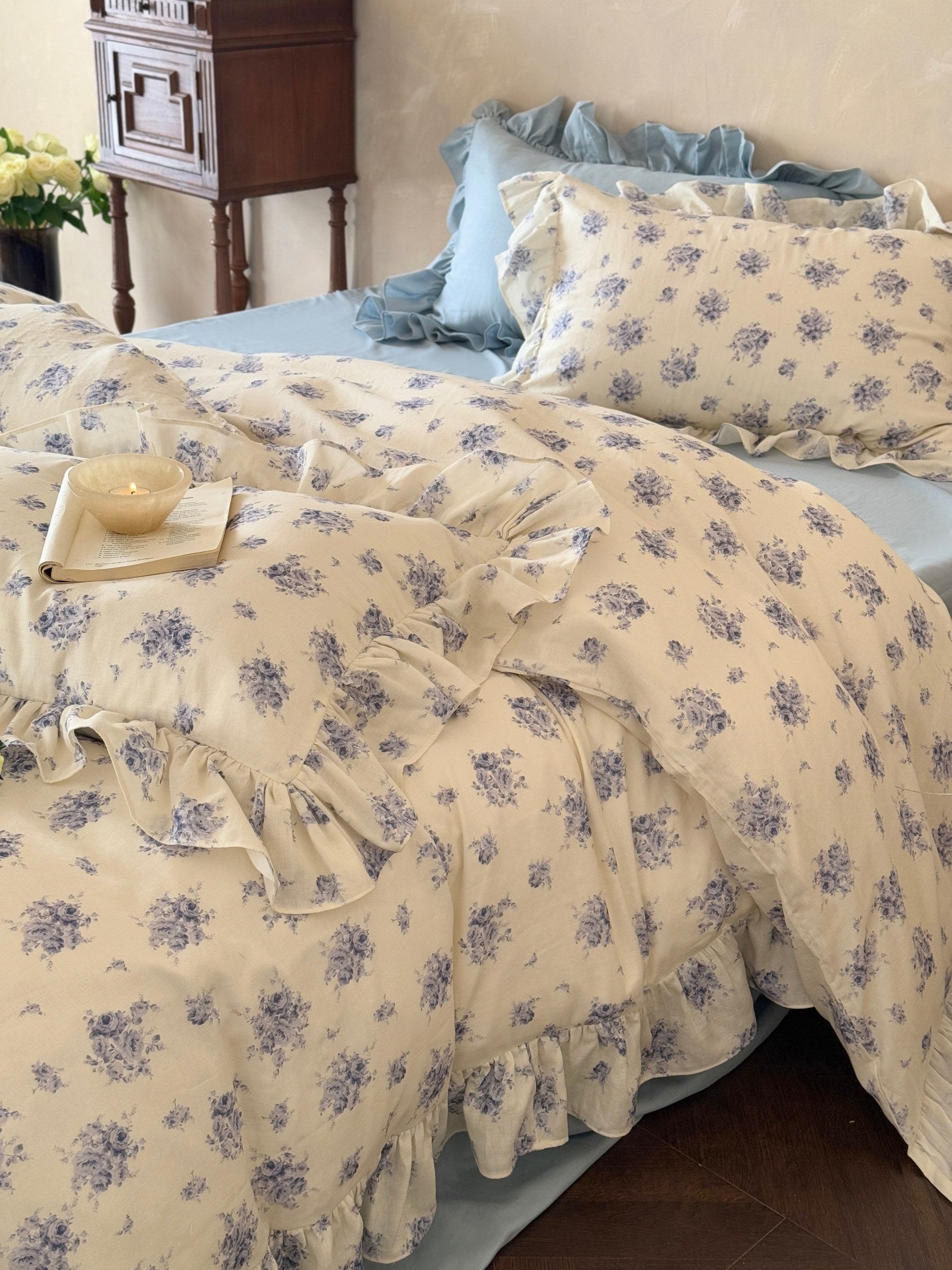 Blue Rose Cottage Ruffle Cotton Muslin Comforter original reference image 3