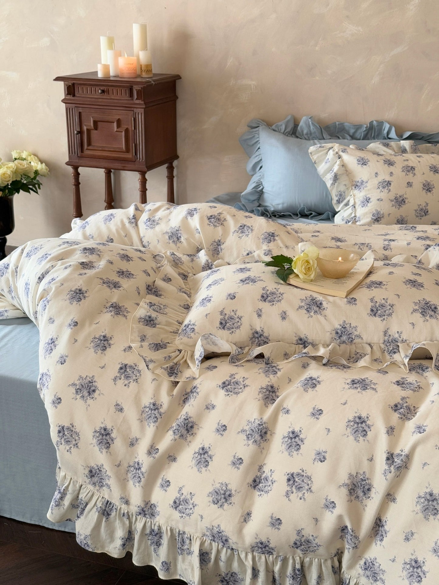 Blue Rose Cottage Ruffle Cotton Muslin Comforter original reference image 4