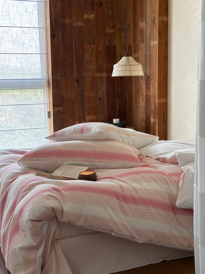 Blush Breeze Jacquard Cotton Comforter original reference image 7