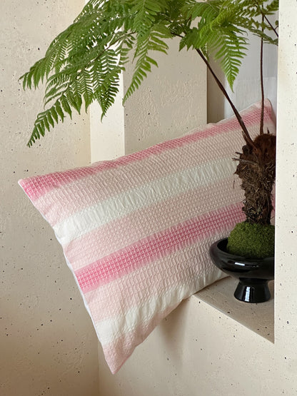 Blush Breeze Jacquard Cotton Comforter original reference image 9