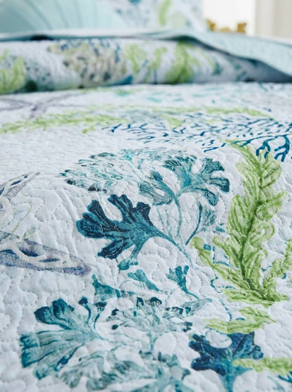 Coastal Starfish & Coral Quilt detail image