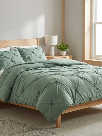 Green Tufted Pintuck Comforter lifestyle image