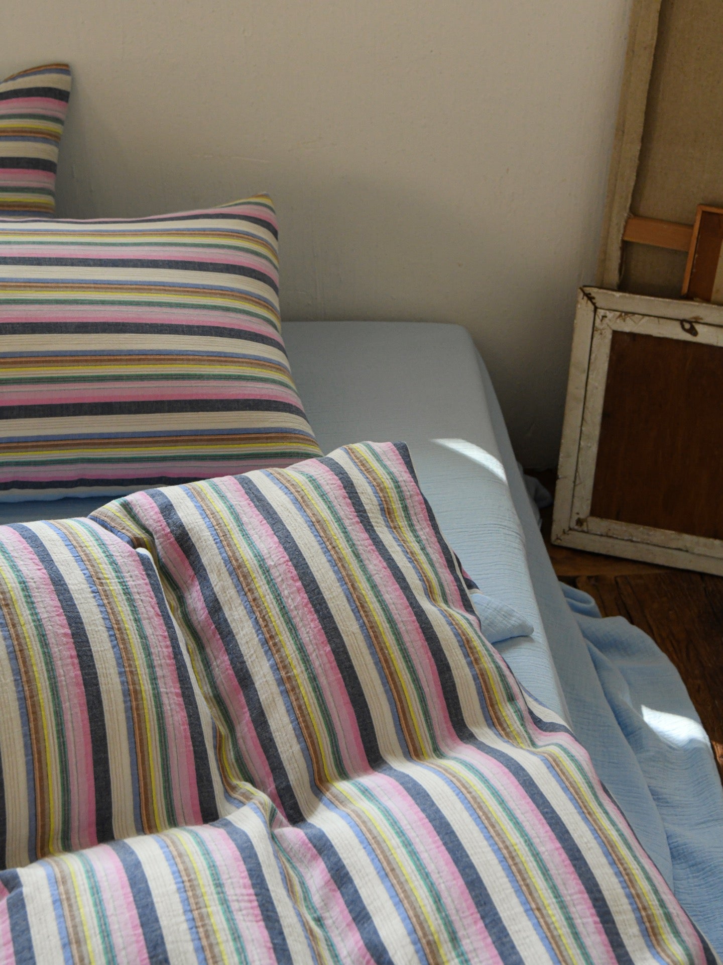 Harbor Stripe Cotton Muslin Comforter original reference image 9