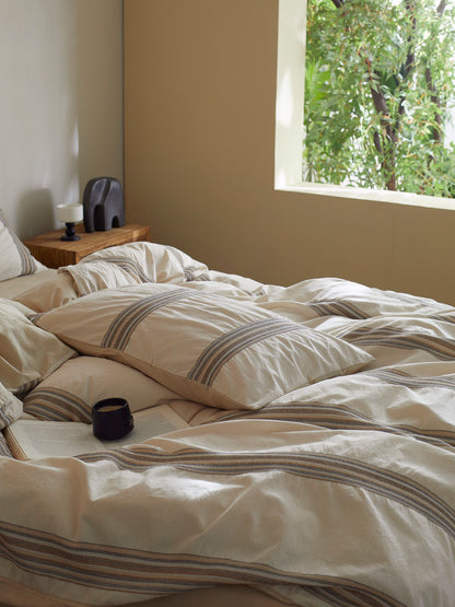 Heritage Stripe Cotton Jacquard Comforter - Natural original reference image 3