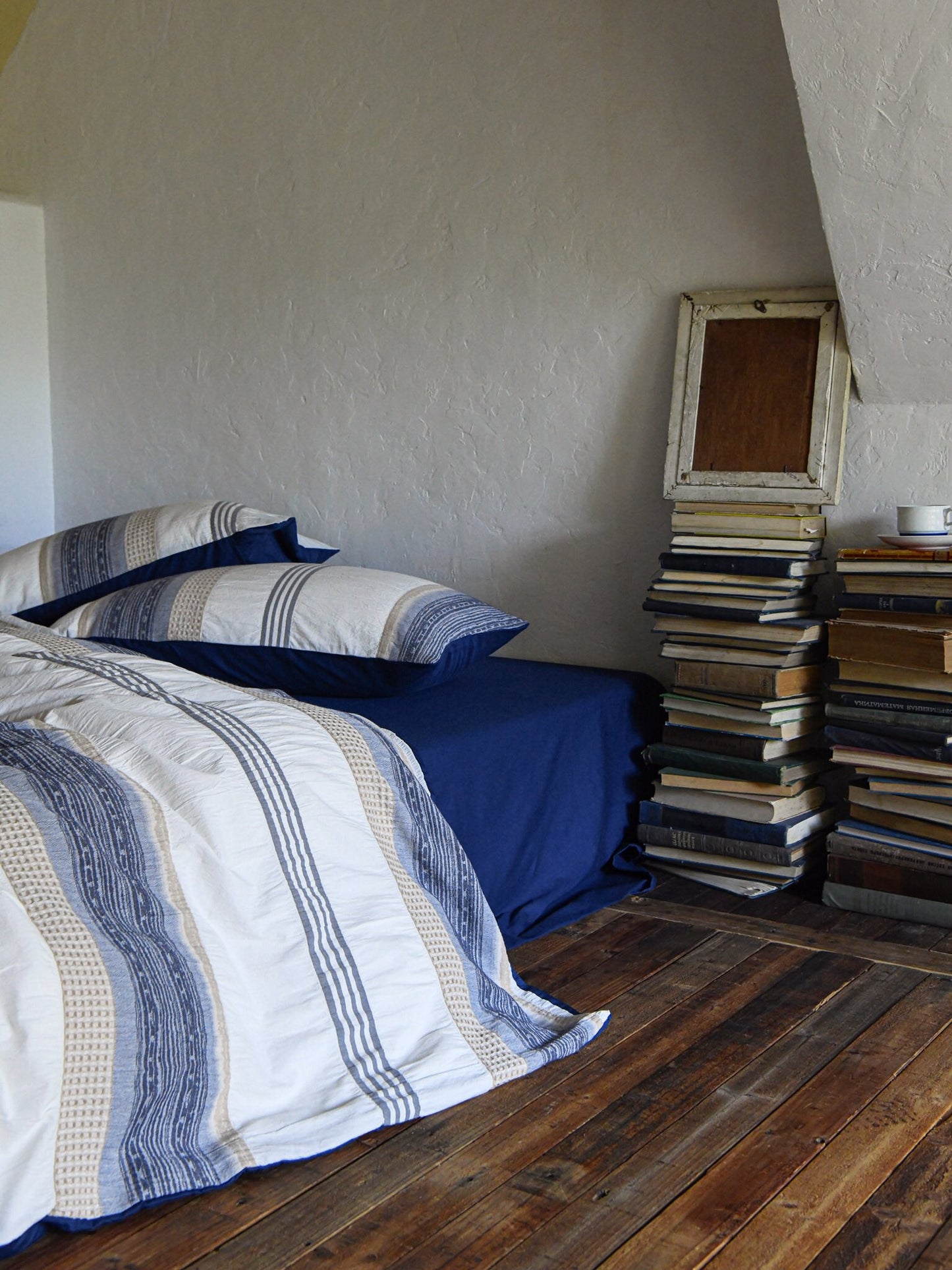 Indigo Heritage Stripe Jacquard Cotton Comforter original reference image 9