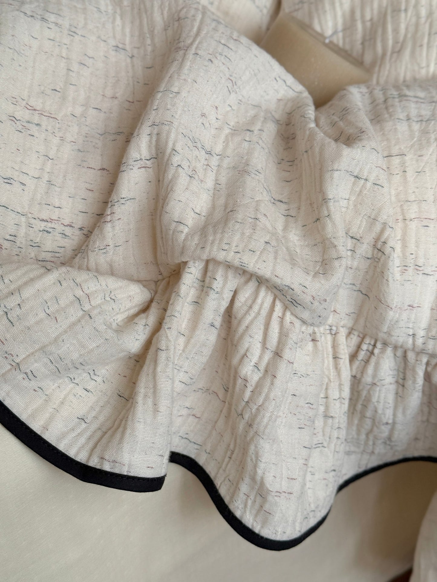Ivory Black Piped Ruffle Cotton Muslin Comforter original reference image 8