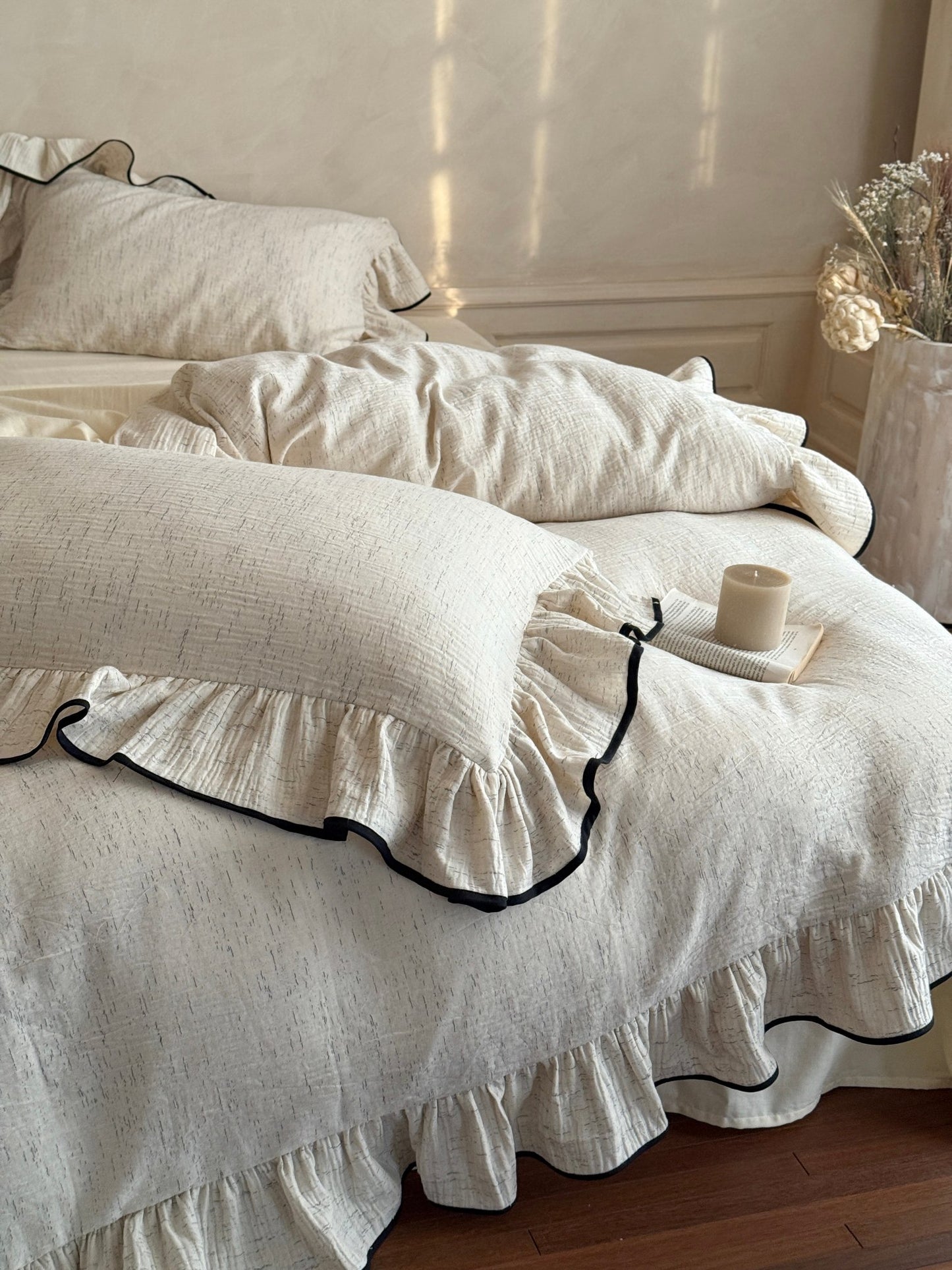 Ivory Black Piped Ruffle Cotton Muslin Comforter original reference image 10
