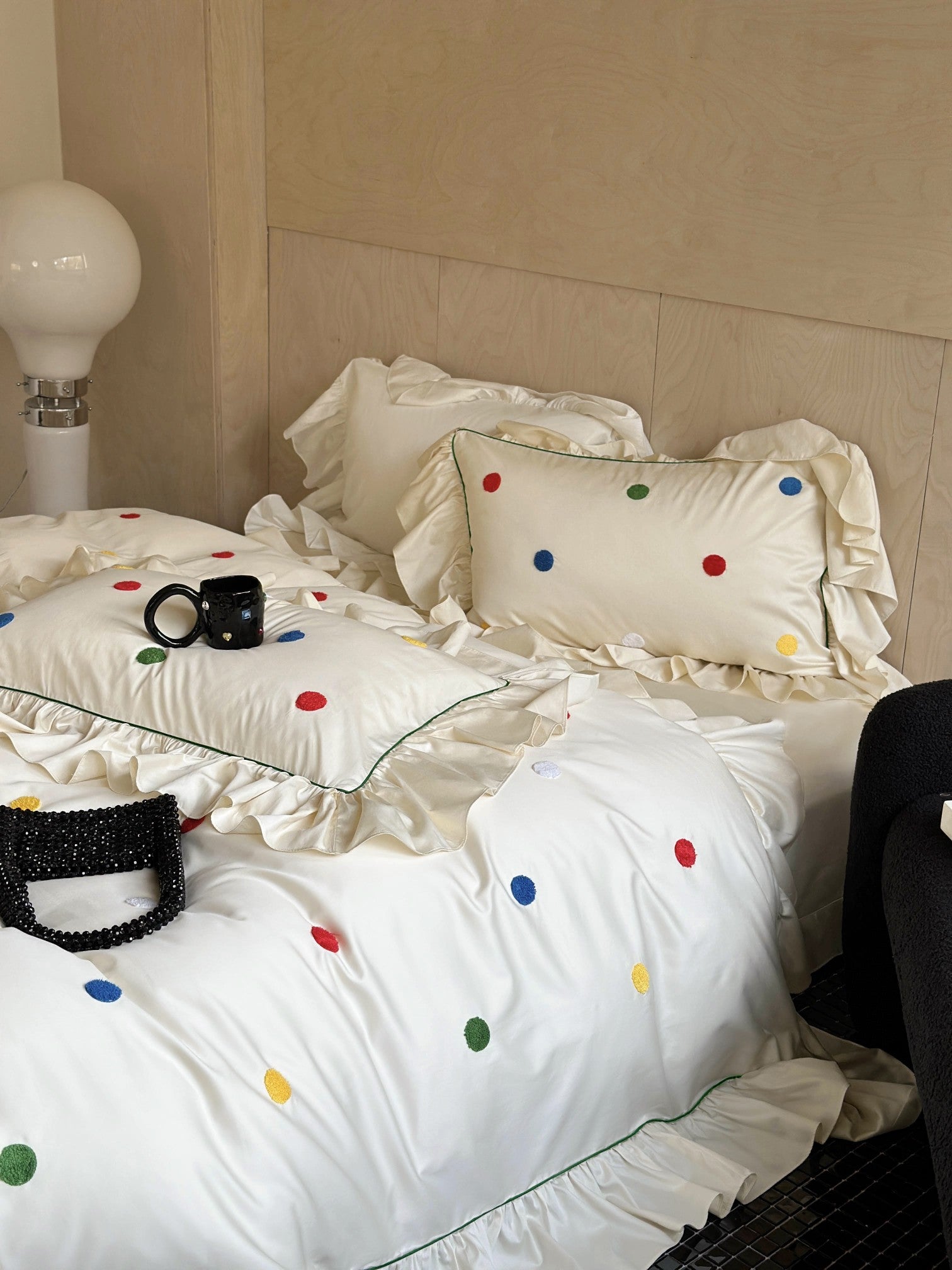 Ivory Color Dot Ruffle Cotton Sateen Comforter original reference image 4