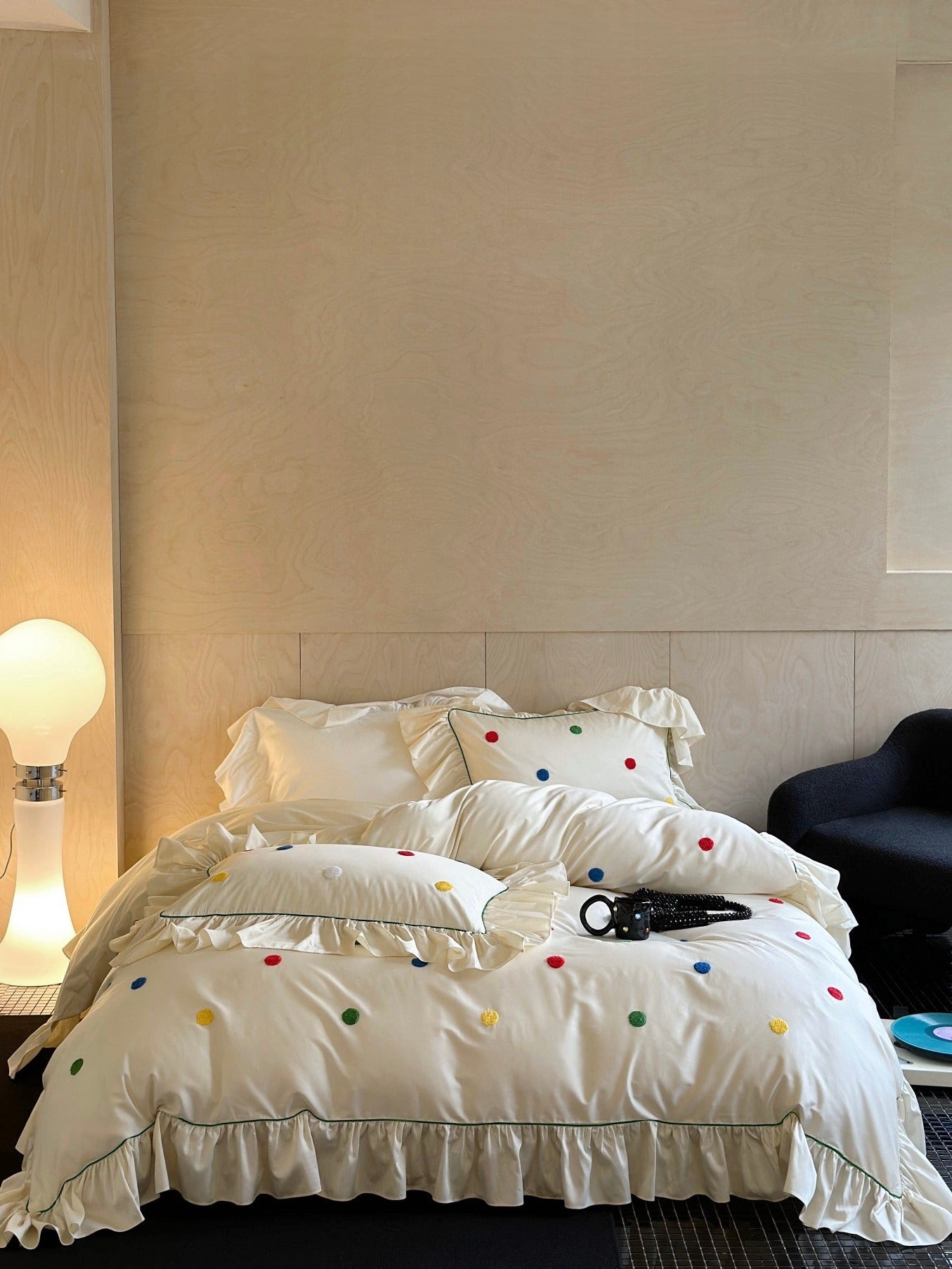 Ivory Color Dot Ruffle Cotton Sateen Comforter original reference image 6