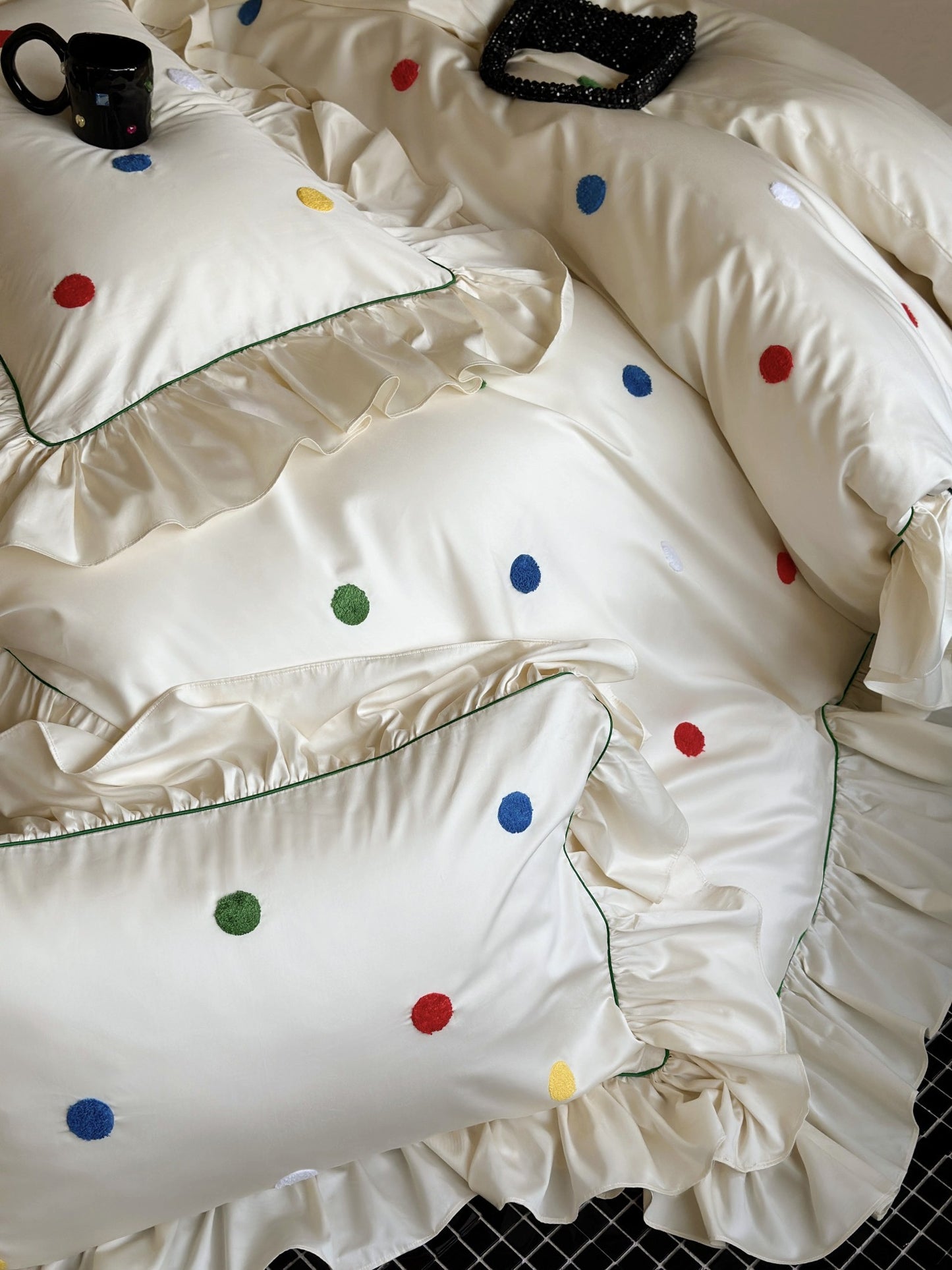Ivory Color Dot Ruffle Cotton Sateen Comforter original reference image 7