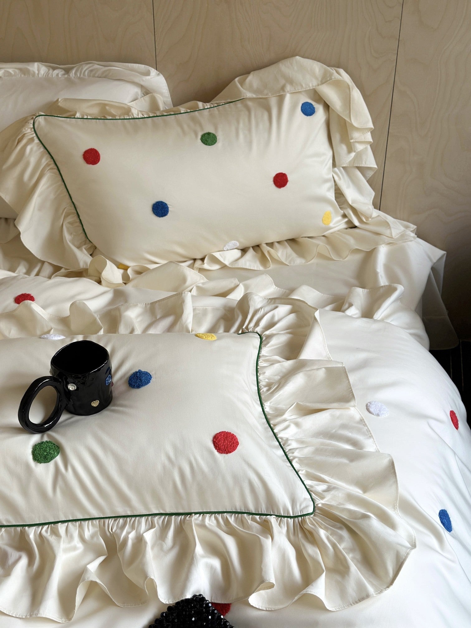 Ivory Color Dot Ruffle Cotton Sateen Comforter original reference image 10