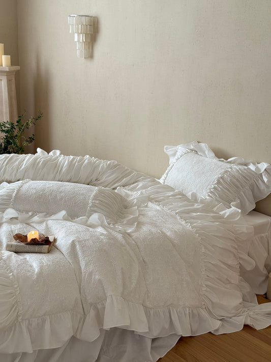 Ivory Lace Medallion Ruffle Cotton Jacquard Comforter original reference image 1
