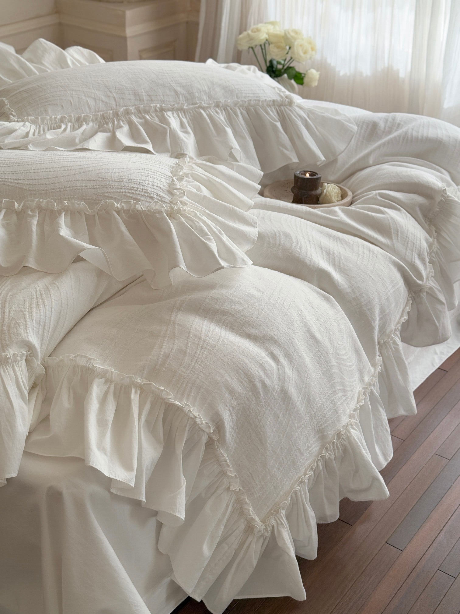 Ivory Textured Stripe Ruffle Cotton Muslin Comforter original reference image 10