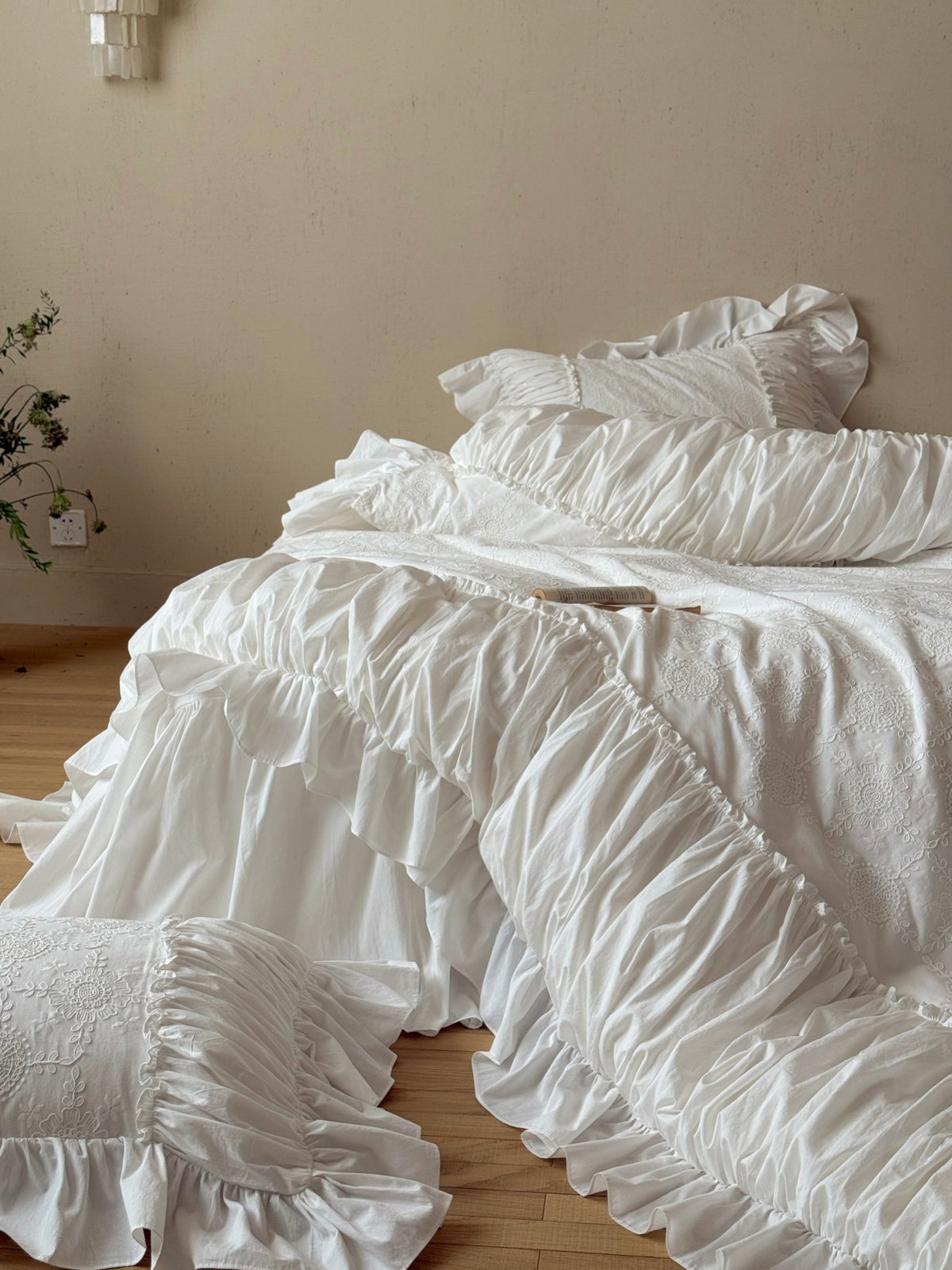 Ivory White Embroidered Ruffle Comforter Set original reference image 3