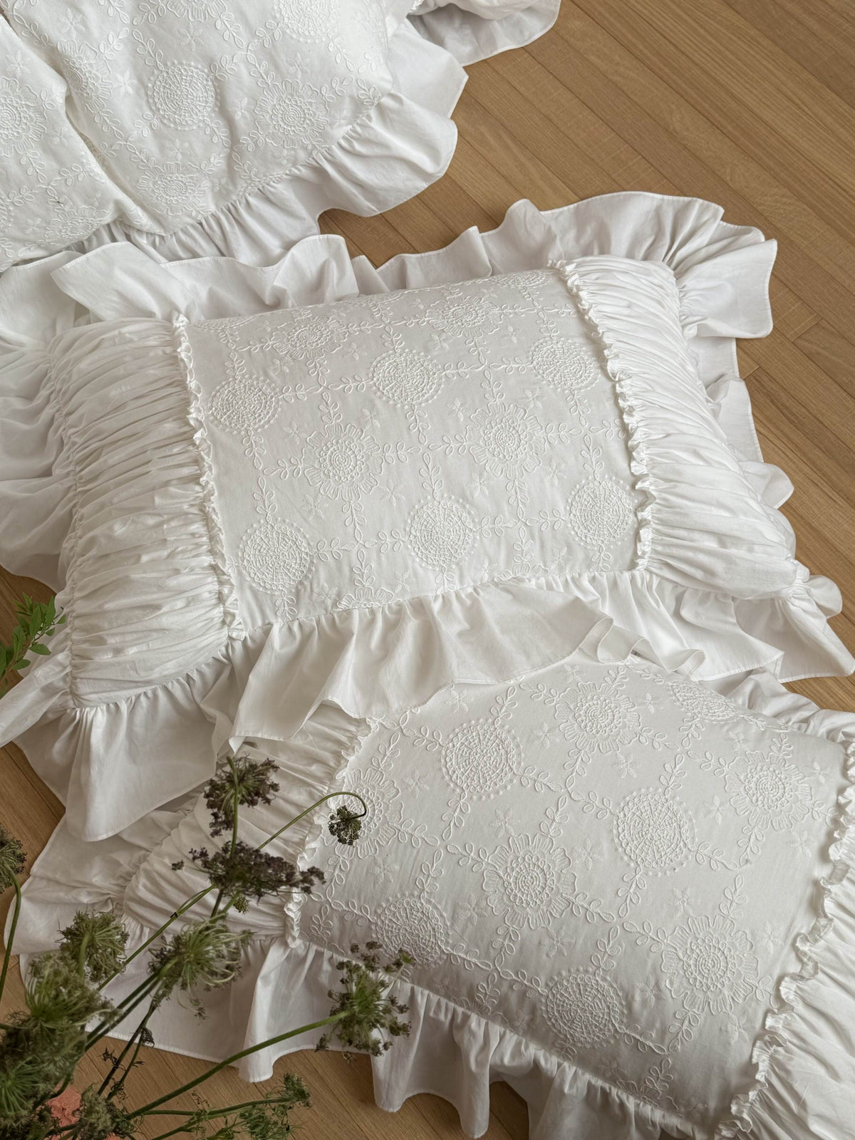 Ivory White Embroidered Ruffle Comforter Set original reference image 7