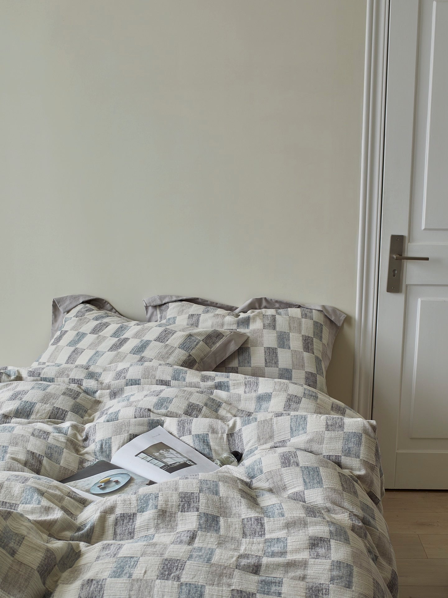 Mist Loft Check Cotton Jacquard Comforter original reference image 6