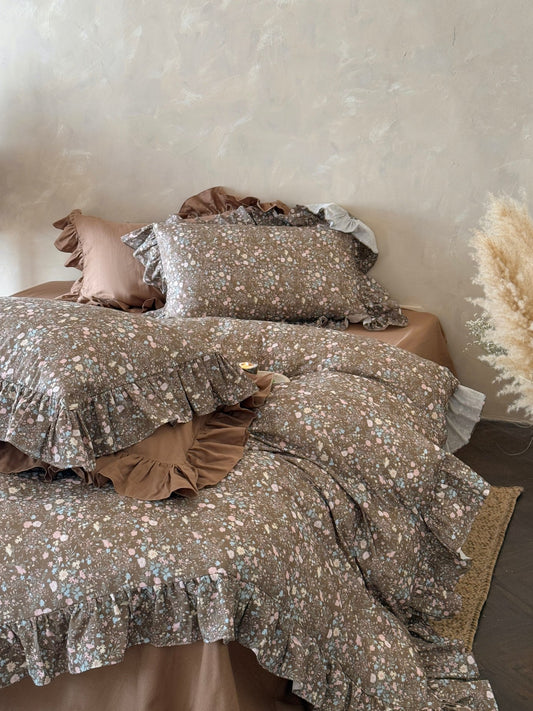 Mocha Meadow Floral Ruffle Cotton Double Gauze Comforter original reference image 1