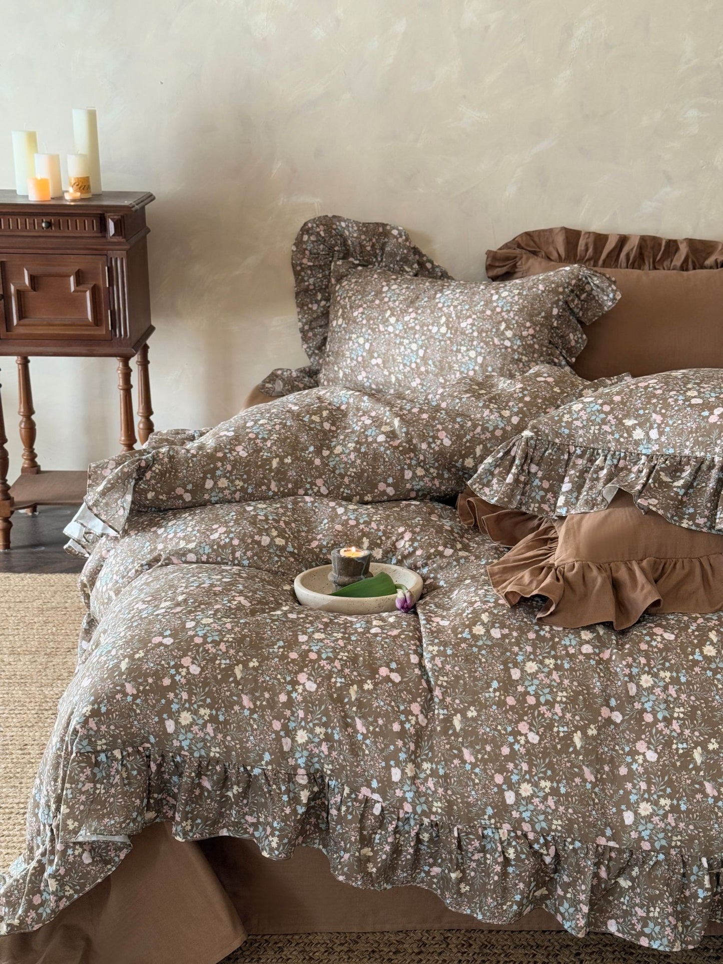 Mocha Meadow Floral Ruffle Cotton Double Gauze Comforter original reference image 4