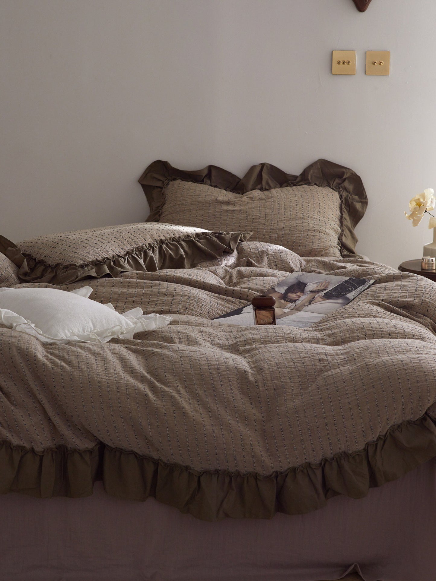 Mocha Ruffle Stripe Cotton Muslin Comforter original reference image 4