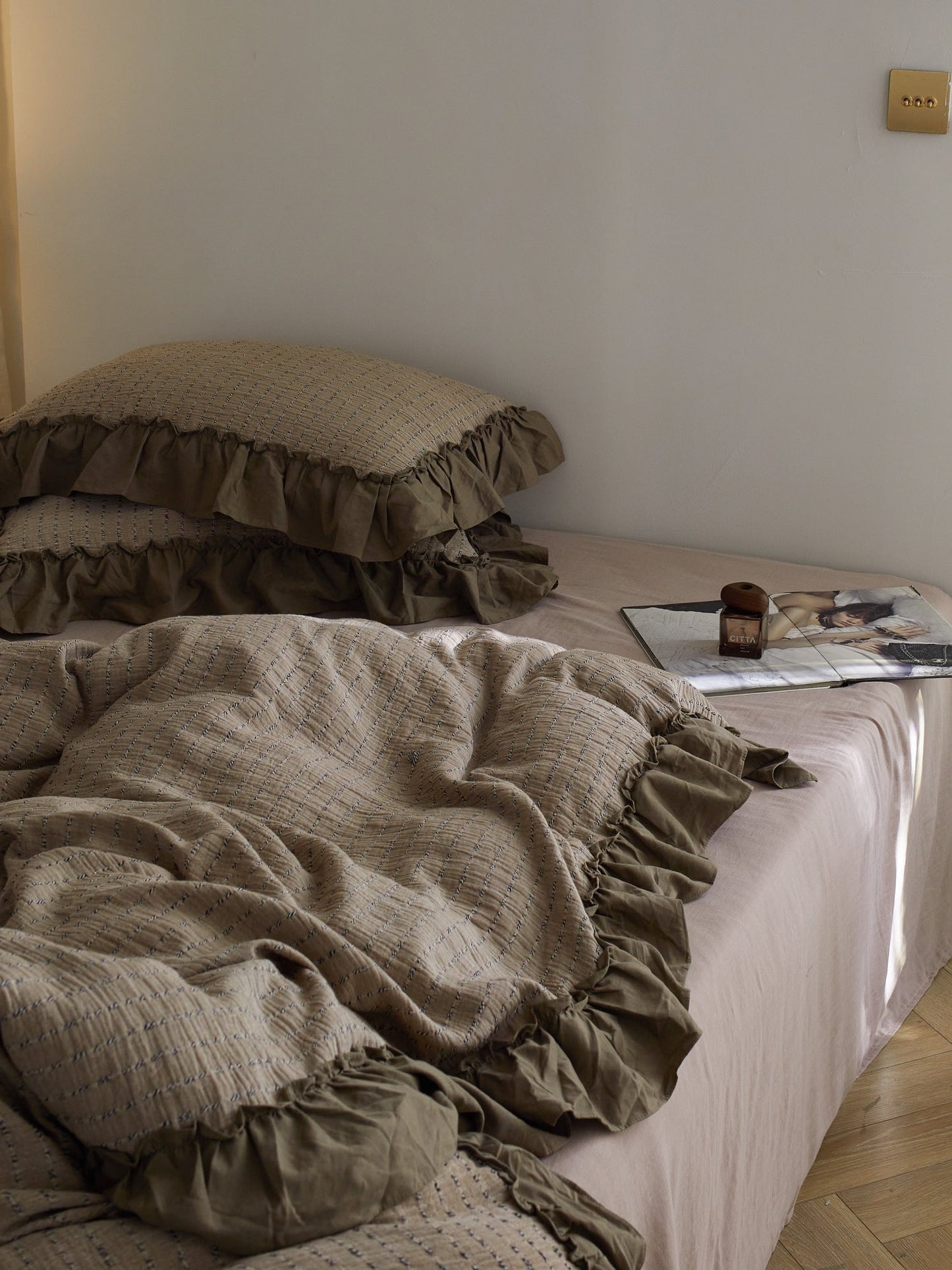 Mocha Ruffle Stripe Cotton Muslin Comforter original reference image 8