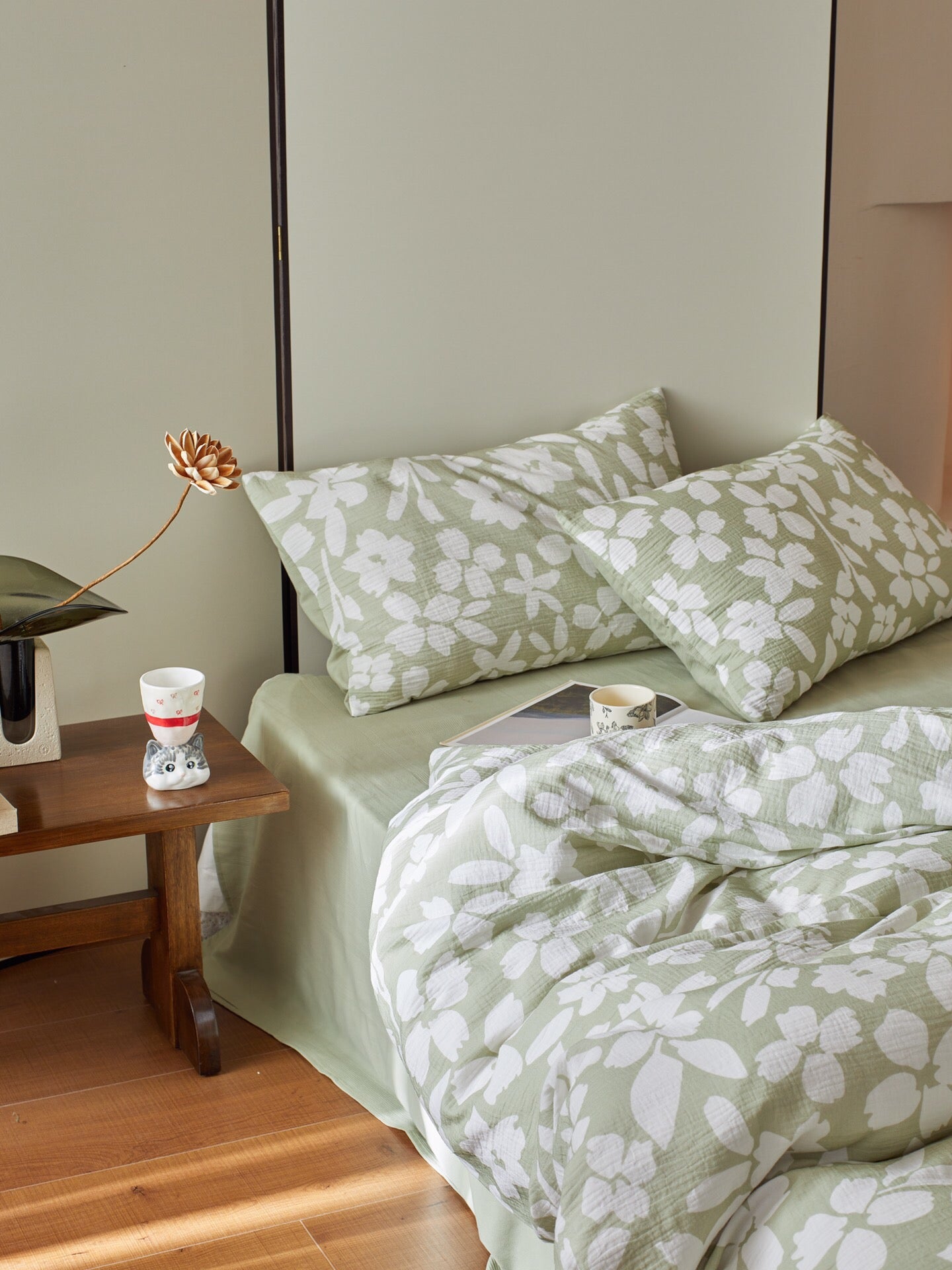 Sage Blossom Cotton Muslin Jacquard Comforter original reference image 6