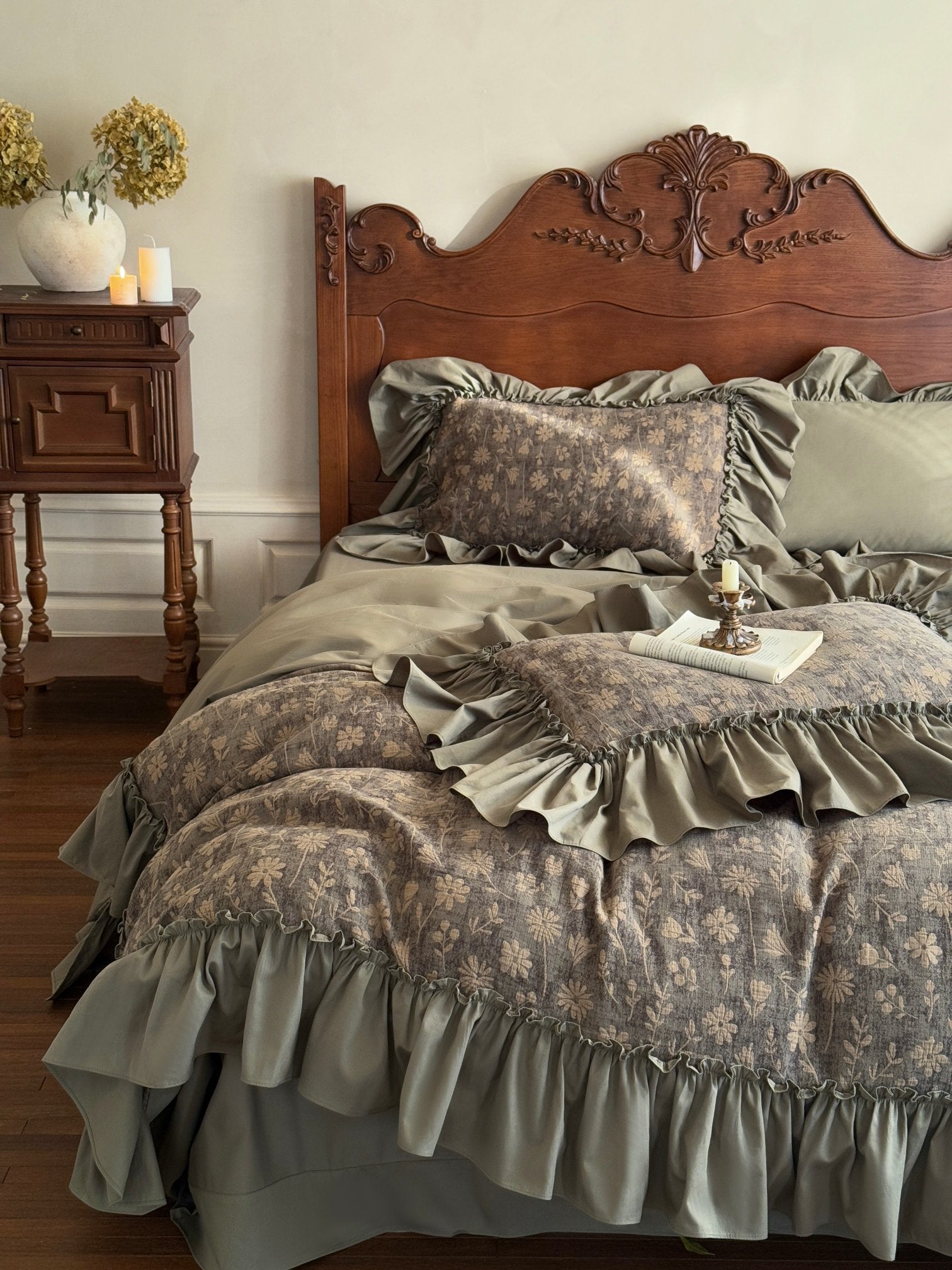 Sage Daisy Ruffle Cotton Jacquard Comforter original reference image 3