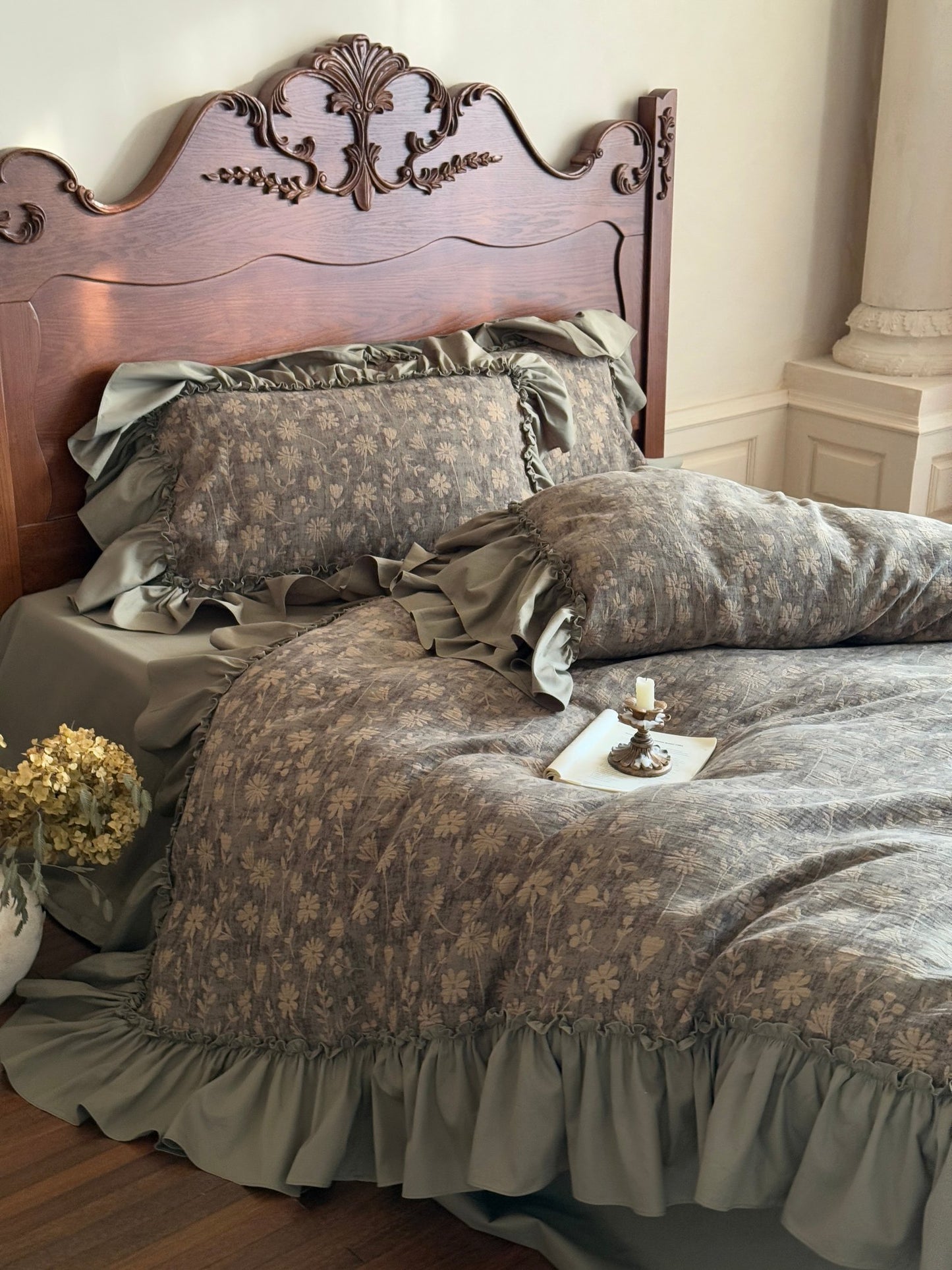 Sage Daisy Ruffle Cotton Jacquard Comforter original reference image 4