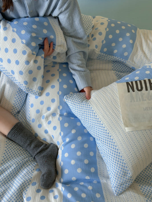 Sky Polka Dot Cotton Muslin Comforter original reference image 1