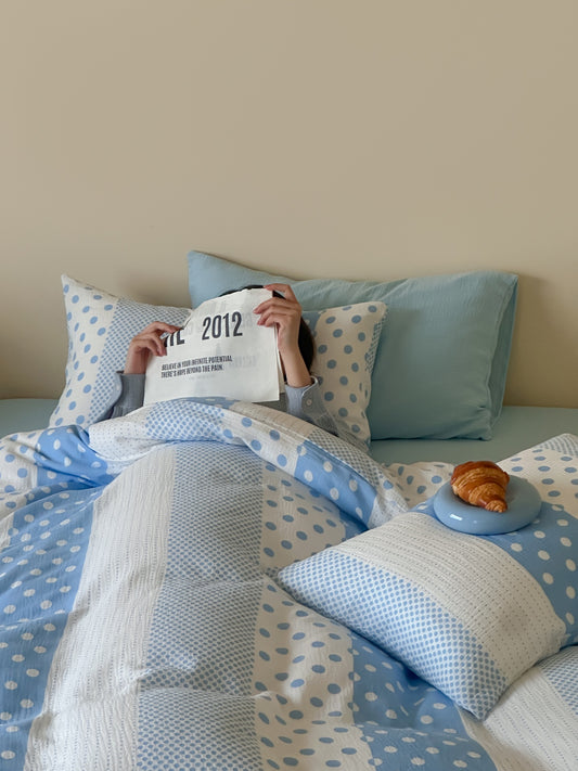 Sky Polka Dot Cotton Muslin Comforter original reference image 2