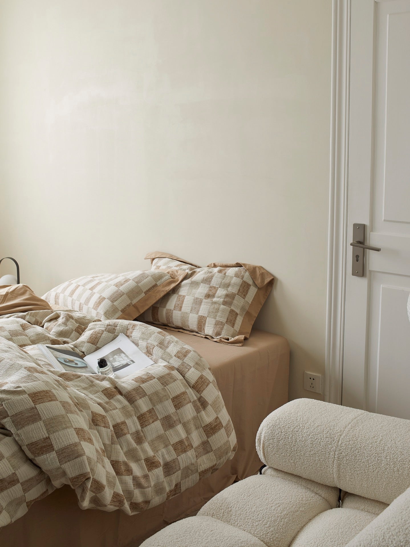 Stone Loft Check Cotton Jacquard Comforter original reference image 3
