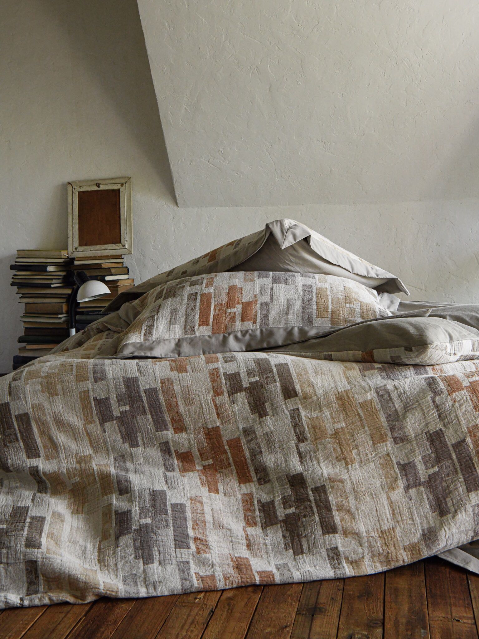 Terra Mosaic Cotton Jacquard Comforter original reference image 1