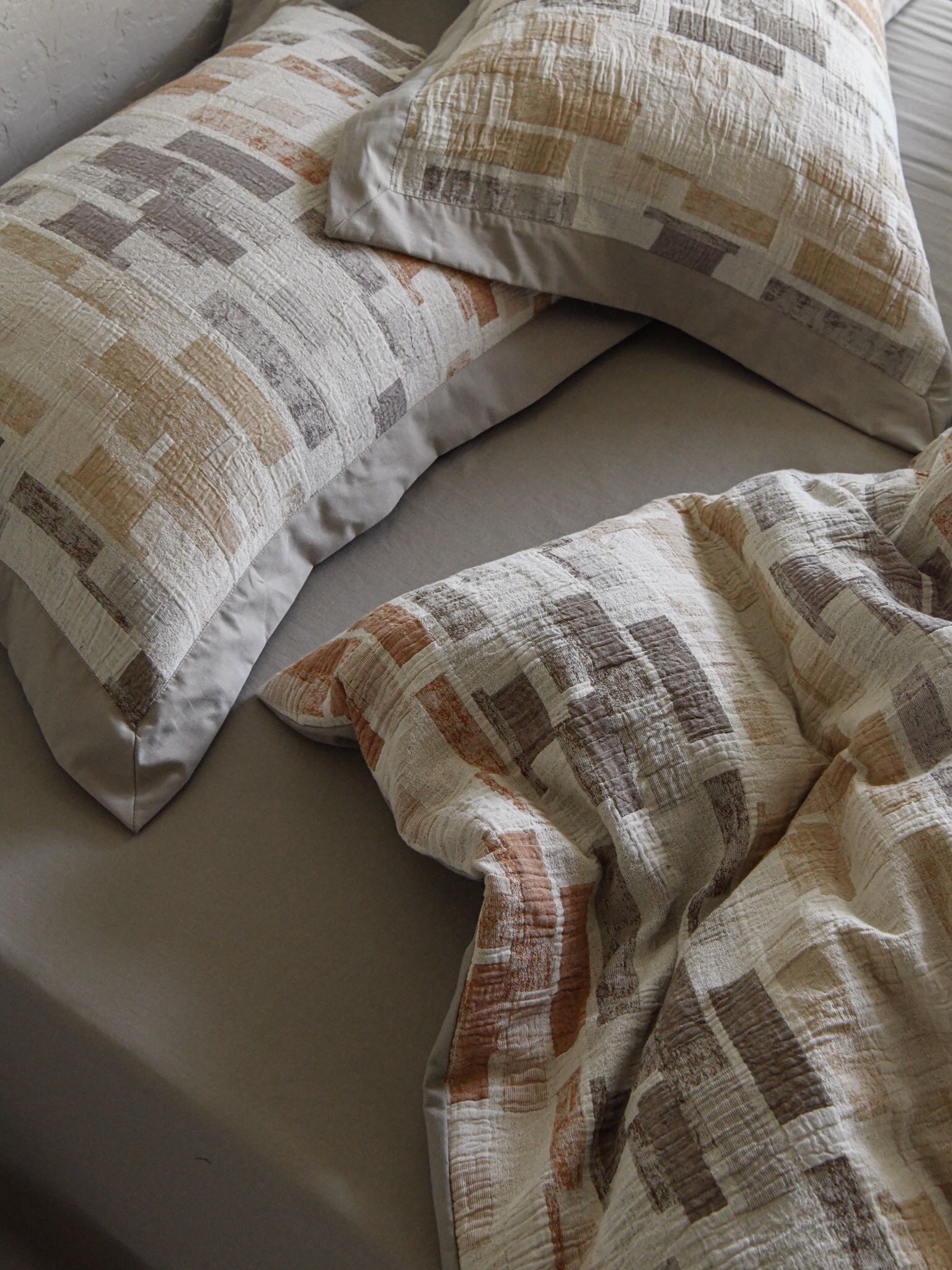 Terra Mosaic Cotton Jacquard Comforter original reference image 6